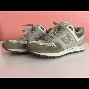 New Balance 578 Size 6 Sneakers